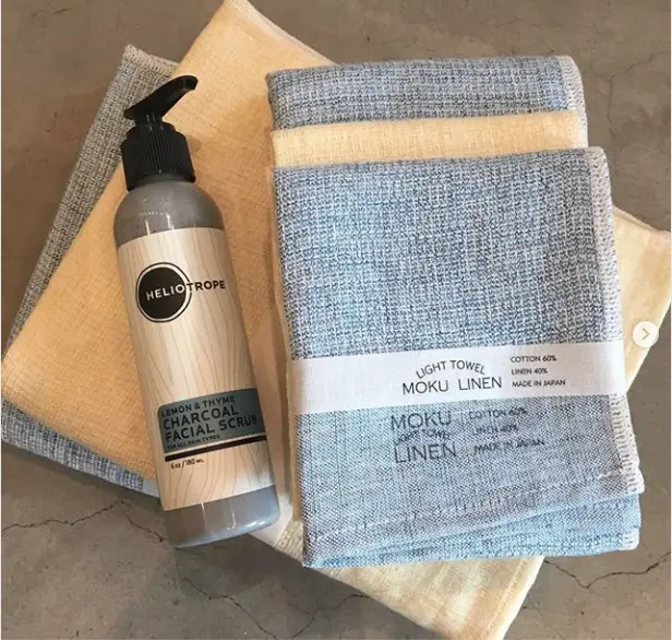 Lemon & Thyme Charcoal Face Scrub Orange Leto