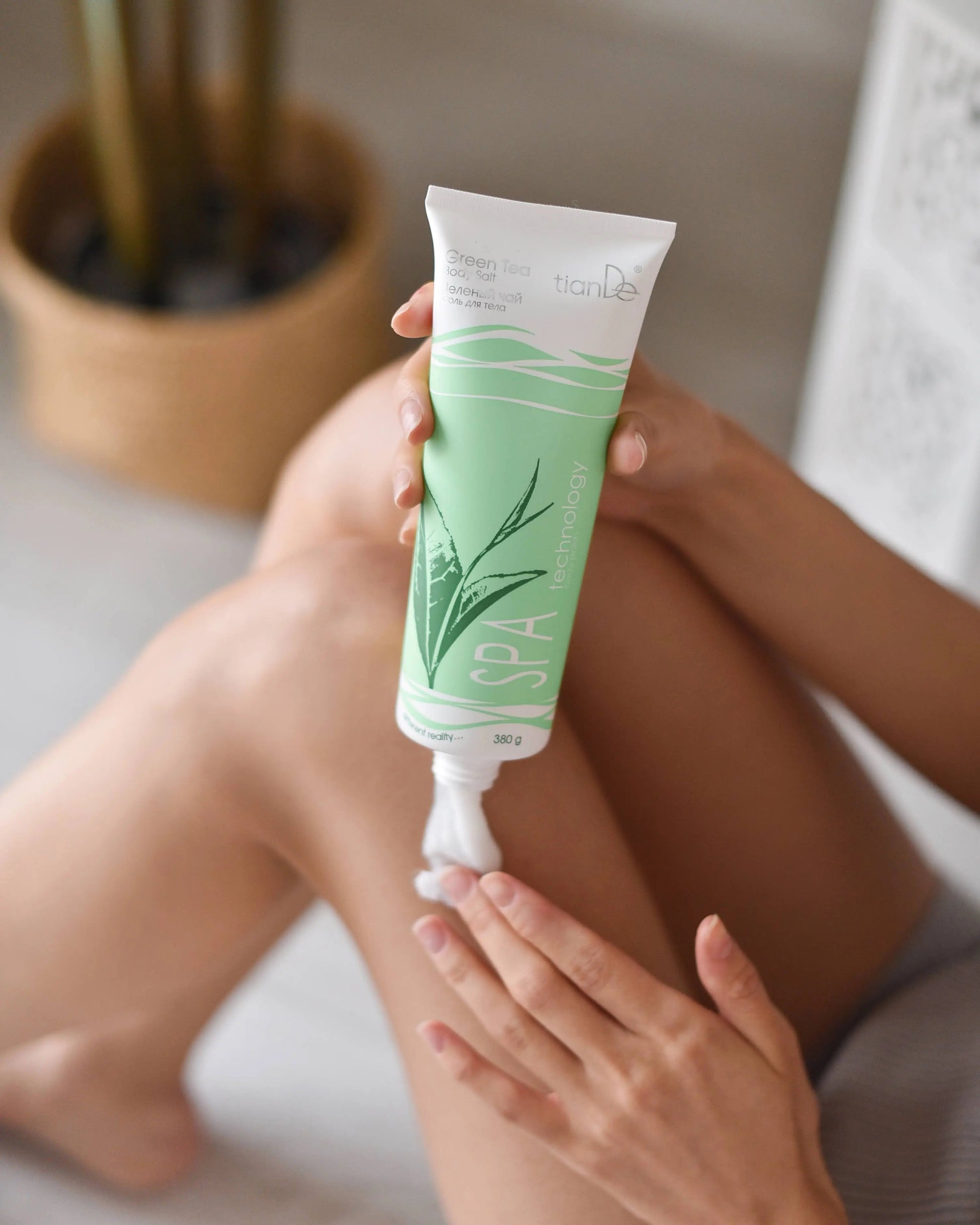 Green Tea Body Salt Ochre Atlas