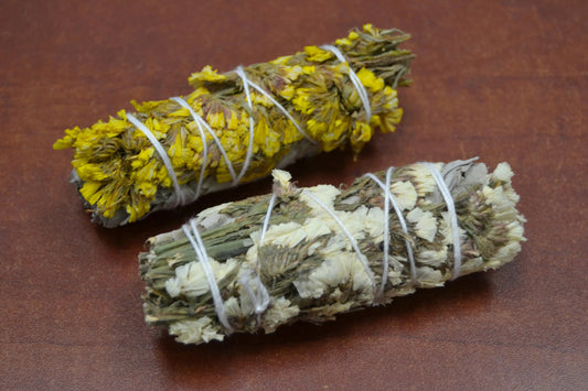 White & Yellow Sinuata Sage Bundle Smudge Grey Aphrodite