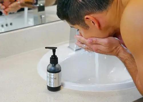 Daily Detox Face Wash- With Charcoal Mint Green Leto